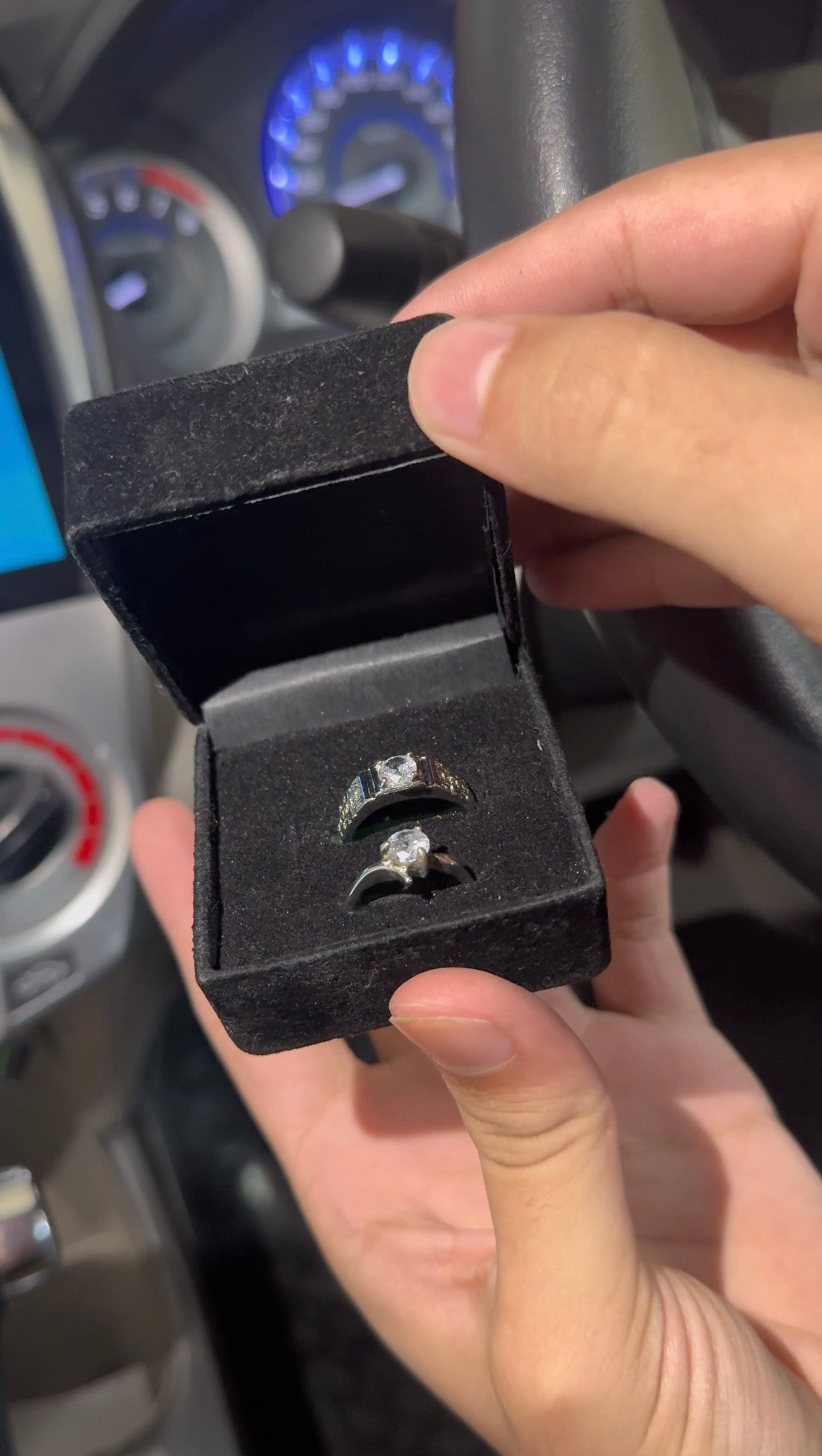 COUPLE RINGS | TIMELESS DESIGN, POLISHED & STRONG | “BEST FOR YOUR LOVED ONES"💗🫂